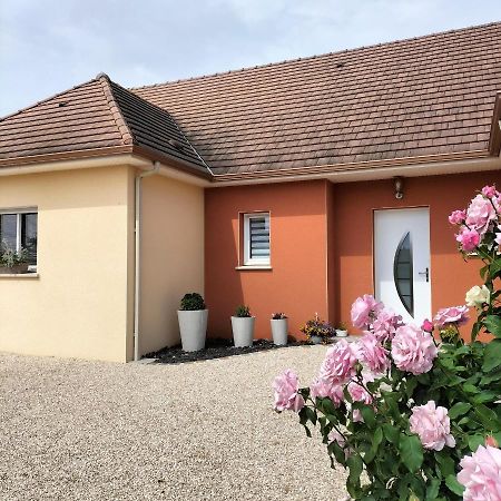 Bed and Breakfast Chez Nadine Valframbert Екстер'єр фото