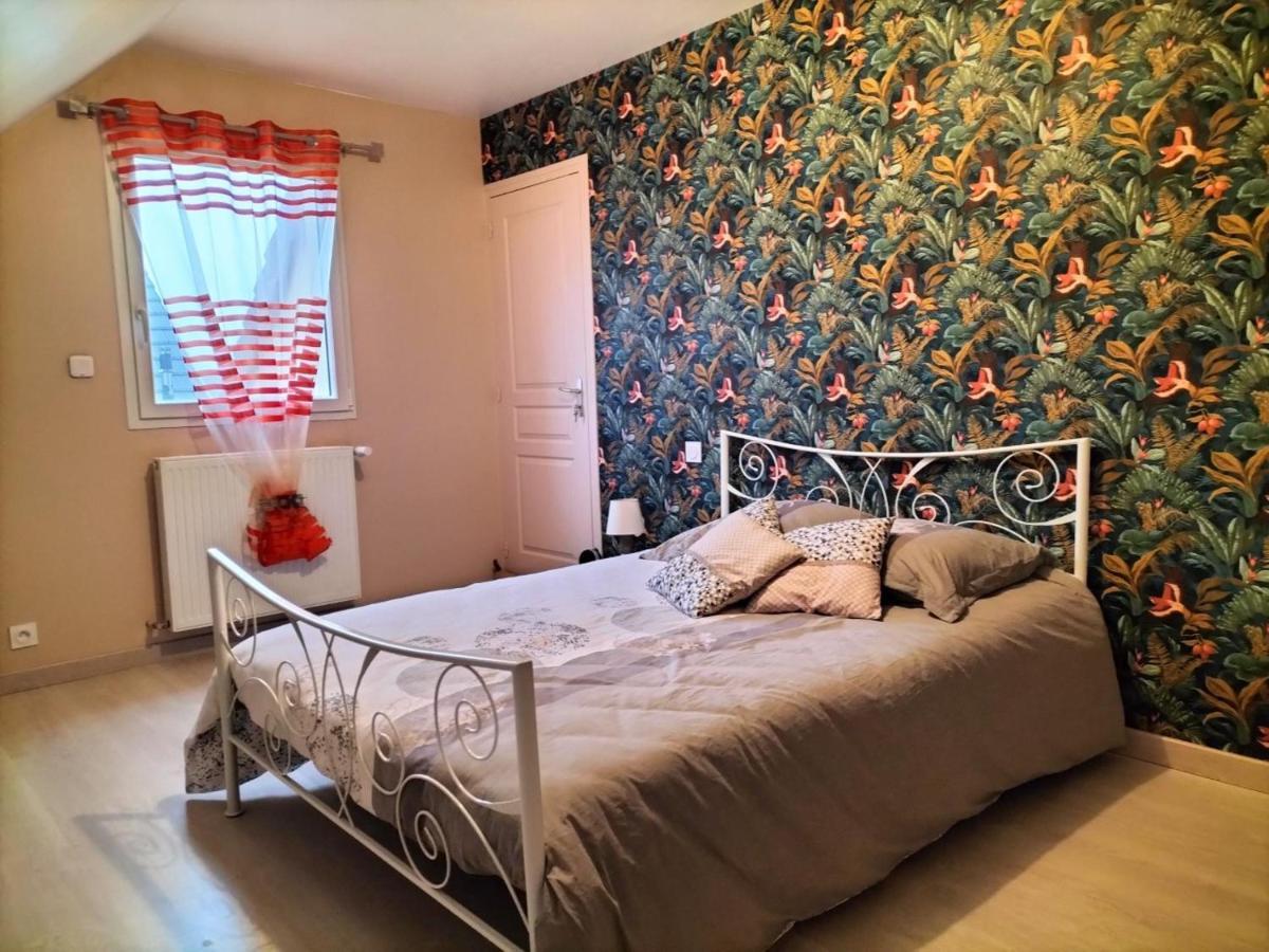Bed and Breakfast Chez Nadine Valframbert Екстер'єр фото