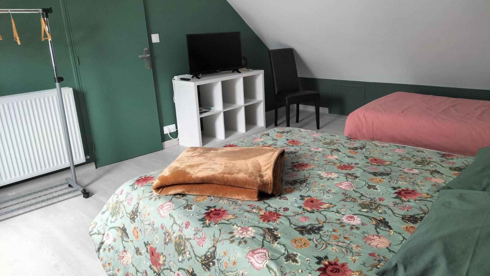 Bed and Breakfast Chez Nadine Valframbert Екстер'єр фото